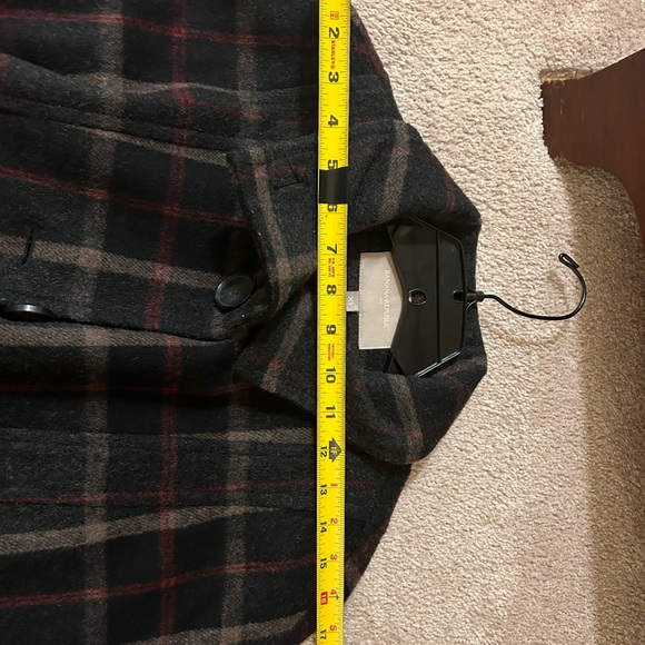 Banana Republic Wool Plaid Cape - Picture 8 of 8